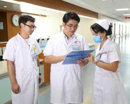 国内有供卵库么,高龄女性做三代试管婴儿可以一次性移植几个胚胎